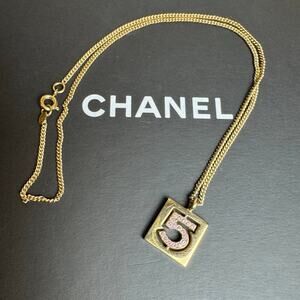 Chanel #5 No.5 Pink Rhinestone Gold Tone Necklace 02P Authentic CoA